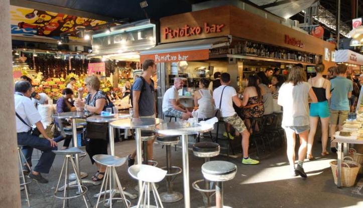 bar_pinotxo_-_la_boqueria_de_barcelona